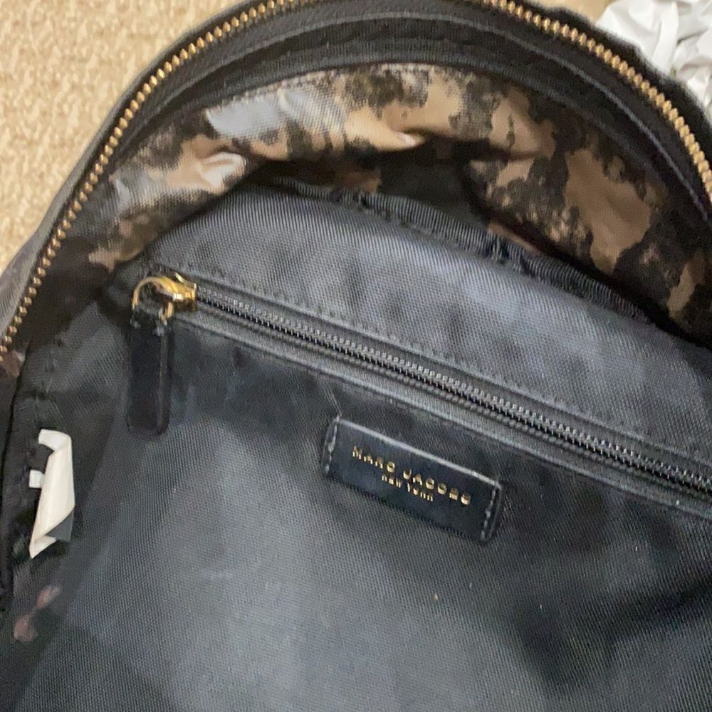COPY - Marc Jacobs Small Backpack - Picture 7 of 11